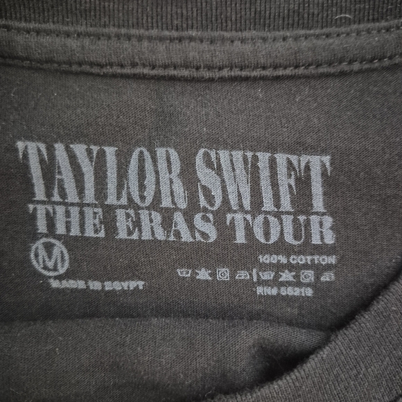 Taylor Swift The Eras Tour Black T-Shirt - Size M - Picture 8 of 9